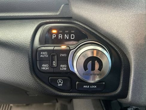 Used 2023 RAM 1500 Big Horn AWD/4WD image 9