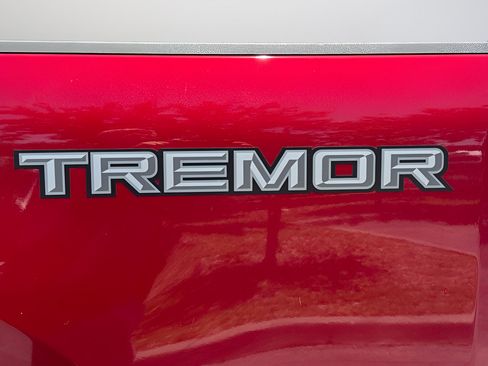 Used 2026 Ford F350 XLT w/ XLT Premium Package AWD/4WD image 4