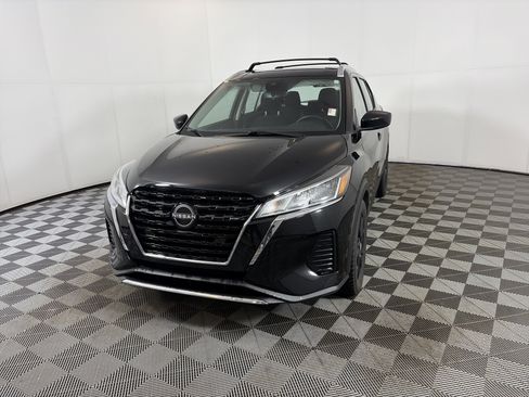 Used 2023 Nissan Kicks SV w/ Interior Electronics Package image 2