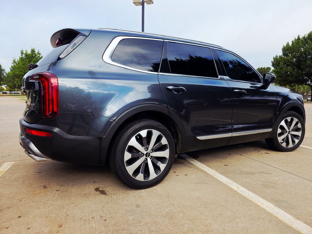 Used 2022 Kia Telluride S AWD/4WD image 16