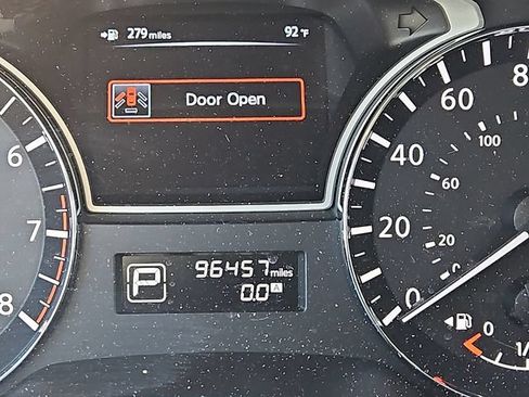 Used 2013 Nissan Altima 2.5 SL FWD image 21