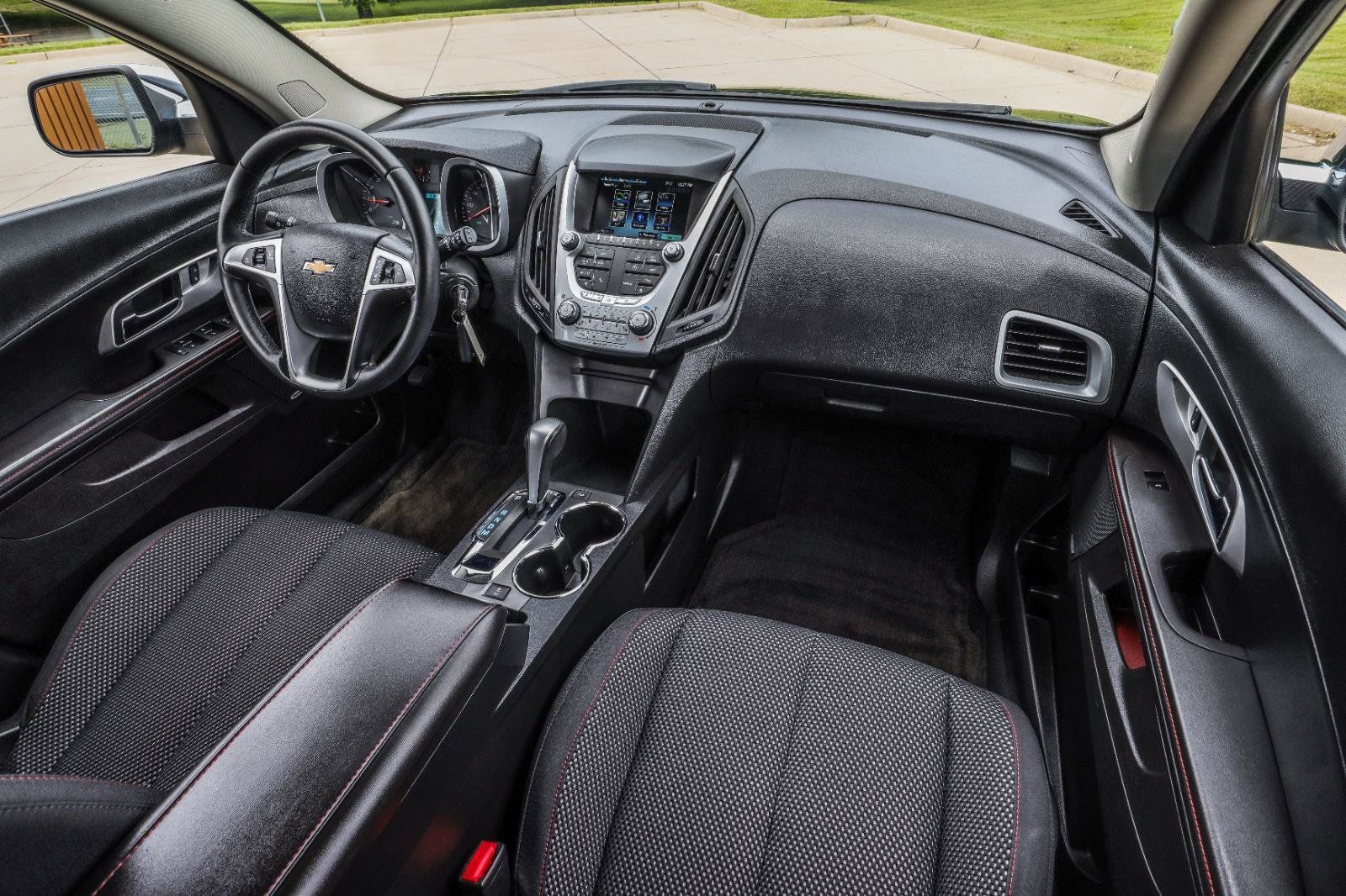 Used 2015 Chevrolet Equinox LT w/ Chrome Appearance Package FWD image 28