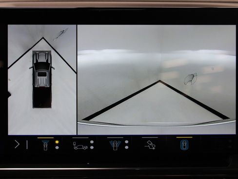 Used 2025 Chevrolet Silverado 2500 LTZ w/ Z71 Chrome Sport Edition image 32