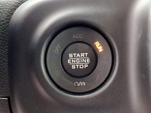 Used 2021 Jeep Wrangler Willys image 23