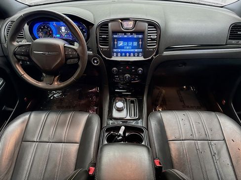 Used 2017 Chrysler 300 S image 14