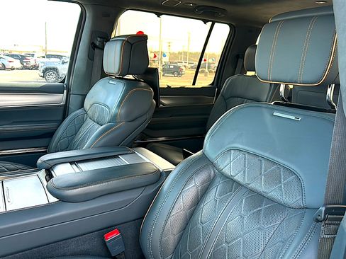 Used 2022 Jeep Grand Wagoneer Series III w/ Rear Seat Video Group 1 image 14