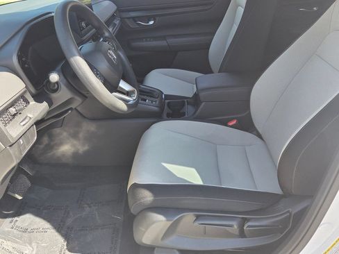 Certified 2023 Honda CR-V LX image 9