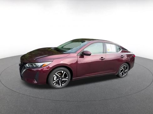 Used 2025 Nissan Sentra SV FWD image 8