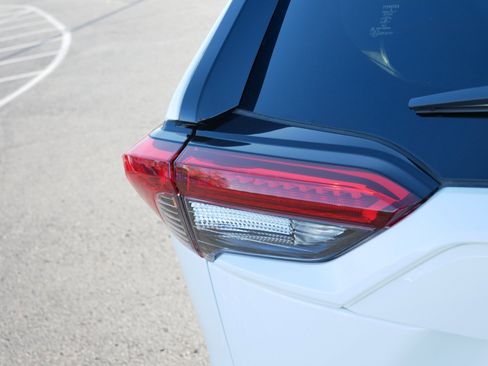 Certified 2025 Toyota RAV4 XLE image 17