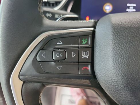 Used 2024 Jeep Grand Cherokee Altitude image 52