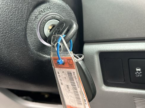 Used 2016 Toyota Sequoia SR5 image 15