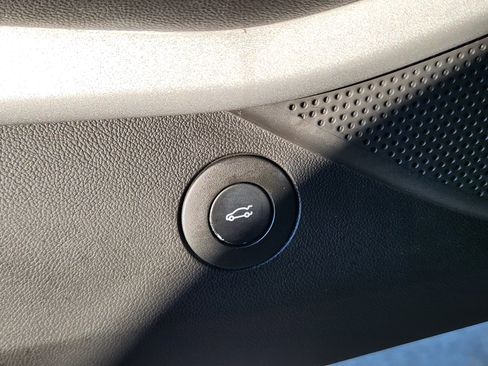 Used 2020 Chevrolet Camaro LT w/ RS Package image 35