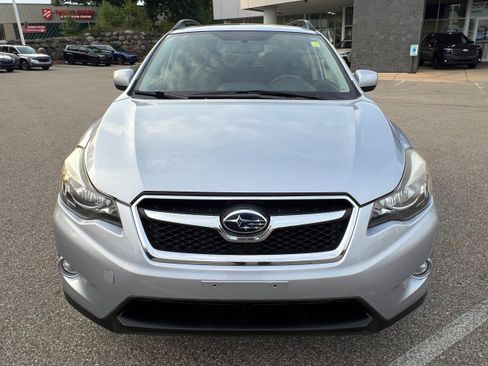 Used 2014 Subaru Crosstrek 2.0i Premium w/ Moonroof Package AWD/4WD image 2