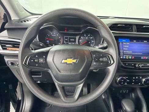 Used 2023 Chevrolet TrailBlazer LT w/ Convenience Package FWD image 13