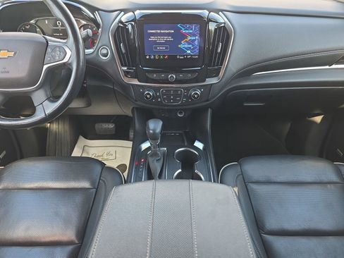 Used 2022 Chevrolet Traverse Premier AWD/4WD image 29