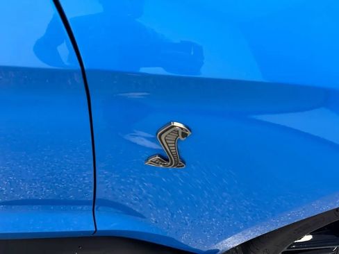 Used 2022 Ford Mustang Shelby GT500 w/ Technology Package RWD image 30