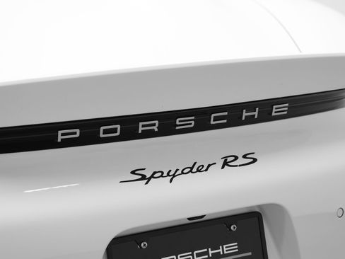 Certified 2025 Porsche 718 Boxster Spyder RS w/ Light Design Package RWD image 30