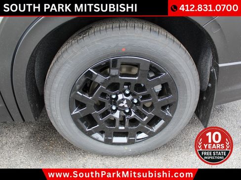 New 2026 Mitsubishi Outlander AWD image 31