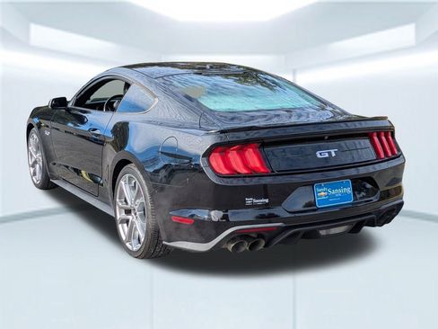Used 2019 Ford Mustang GT Premium image 4