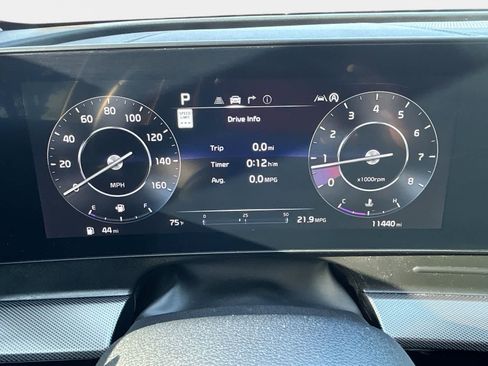 Used 2025 Kia Sportage SX FWD image 19