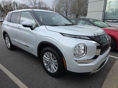 Used 2022 Mitsubishi Outlander ES