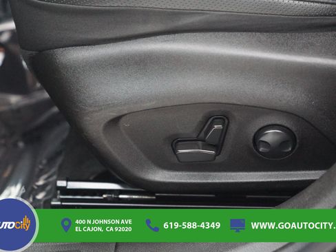 Used 2022 Jeep Renegade Limited AWD/4WD image 16