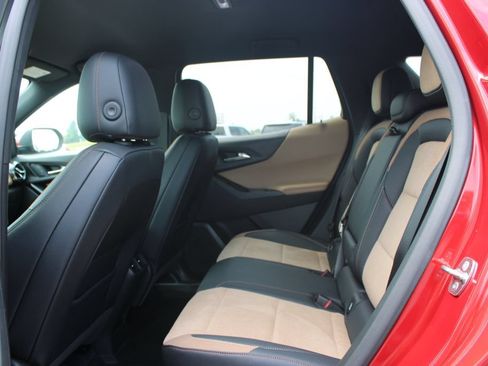 New 2026 Chevrolet Equinox ACTIV AWD/4WD image 28