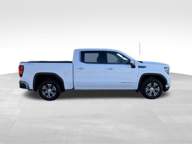 Used 2025 GMC Sierra 1500 SLT AWD/4WD image 9