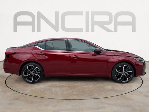 New 2026 Nissan Altima 2.5 SR FWD image 12