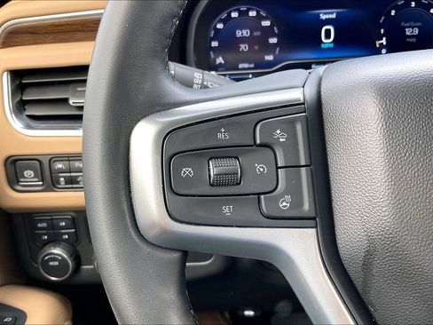 Used 2024 Chevrolet Tahoe Premier AWD/4WD image 18