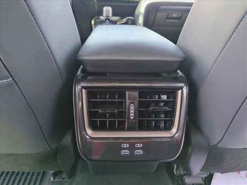Certified 2025 Toyota Crown AWD/4WD image 16