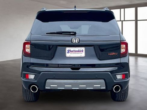Used 2023 Honda Passport TrailSport image 5