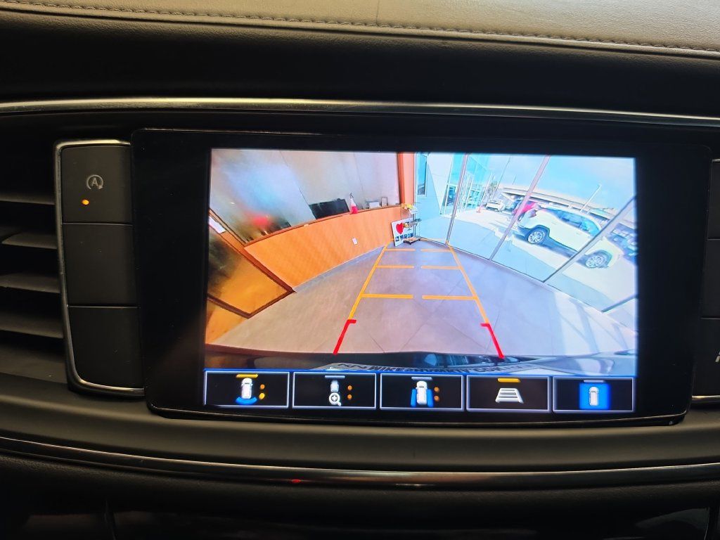 Used 2022 Buick Enclave Avenir FWD image 27