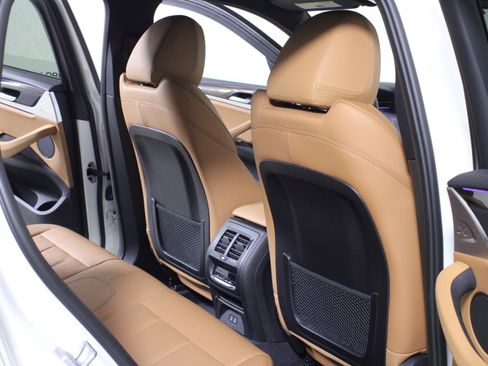 Used 2023 BMW X4 xDrive30i w/ Parking Assistance Package image 14