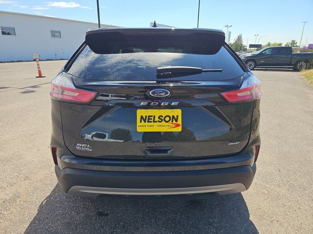 Used 2024 Ford Edge SEL w/ Convenience Package AWD/4WD image 4