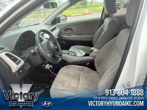 Used 2017 Honda HR-V EX image 13