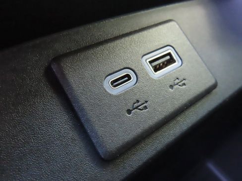 Used 2023 Chevrolet Tahoe RST image 8