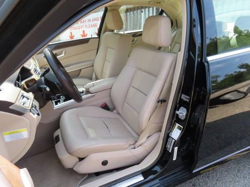 Used 2014 Mercedes-Benz E 350 4MATIC Sedan image 18