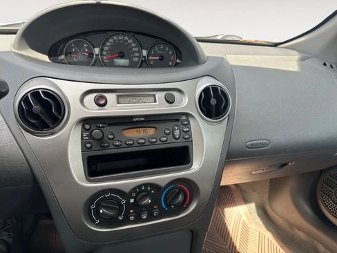Used 2004 Saturn ION Level 2 FWD image 11