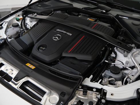 Used 2025 Mercedes-Benz E 53 AMG e 4MATIC Sedan image 36