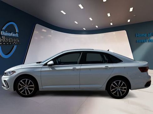 New 2026 Volkswagen Jetta SE image 7