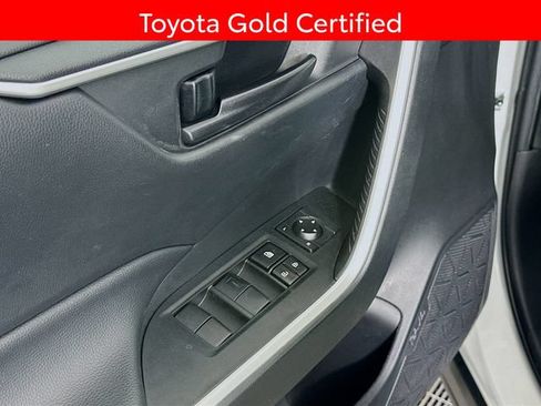 Certified 2023 Toyota RAV4 LE AWD/4WD image 18