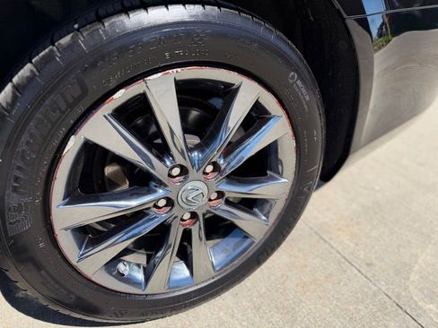 Used 2011 Lexus ES 350 FWD image 12