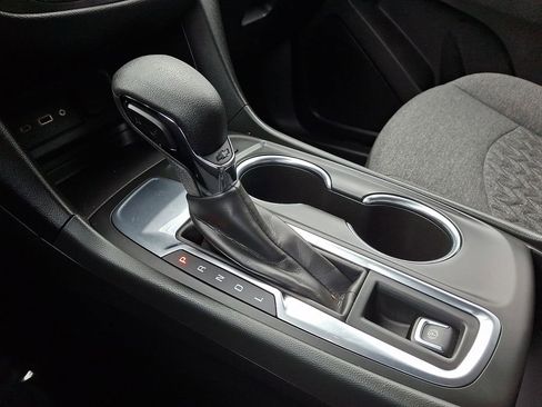 Used 2022 Chevrolet Equinox LT image 14