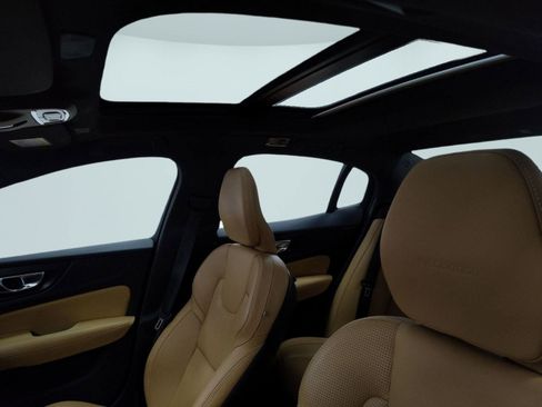 Used 2019 Volvo S60 T6 Inscription image 14