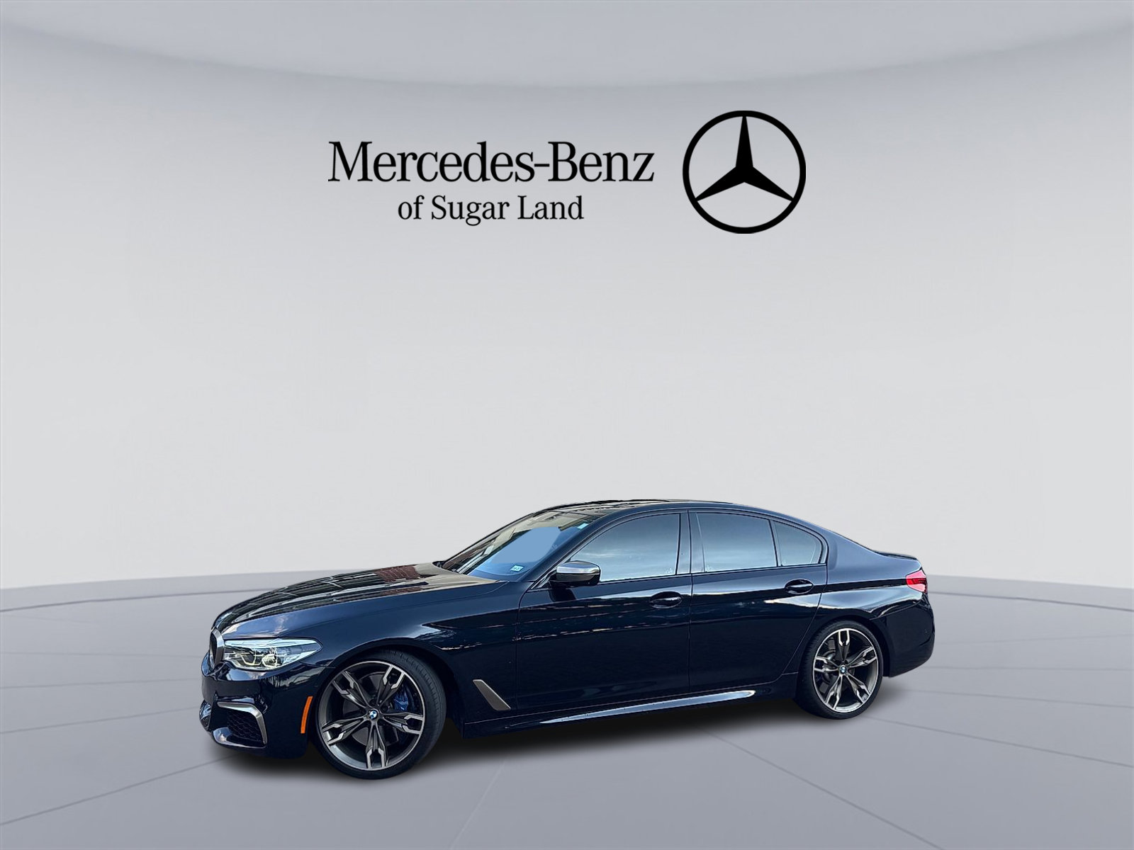 Used 2020 BMW M550i xDrive w/ Dynamic Handling Package AWD/4WD image 1