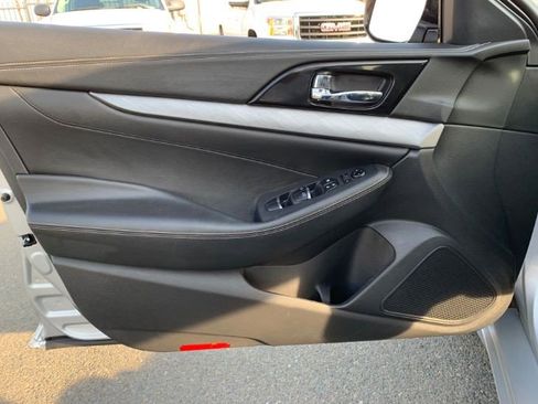 Used 2018 Nissan Maxima 3.5 SV image 12