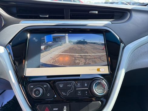 Used 2020 Chevrolet Bolt LT FWD image 26