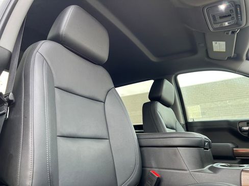 Used 2021 Chevrolet Silverado 1500 LT Trail Boss w/ Convenience Package II image 25