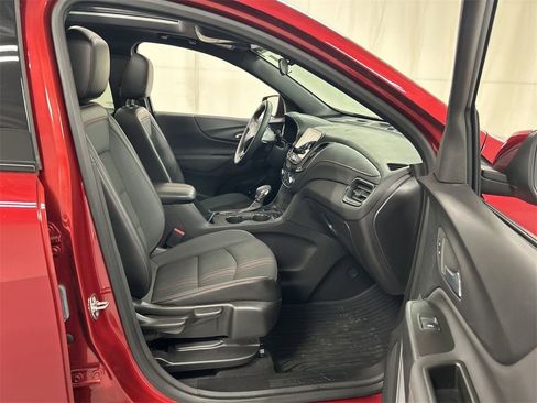 Certified 2024 Chevrolet Equinox RS image 26